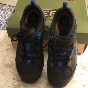 Keen’s men’s size 8.5 new shoes